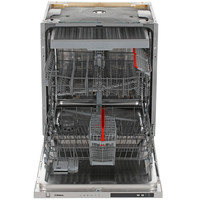 posudomoechnye mashiny s luchom na polu