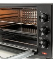 Мини-печь Gorenje OM30MB черный