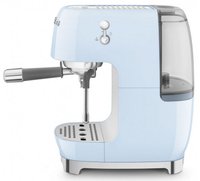 Кофеварка рожковая Smeg ECF03PBEU голубой