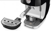 Кофеварка рожковая Smeg ECF03BLEU черный