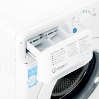 Стиральная машина Indesit BWSA 5109 WW белый