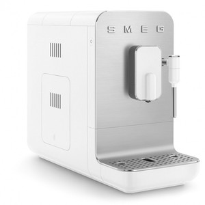 Изображение товара Кофемашина автоматическая Smeg BCC12WHMEU белый