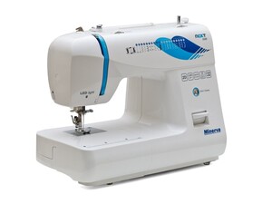 Изображение товара Швейная машина Minerva Next 232D с автоматическим заправщиком и подсветкой