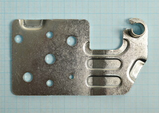 Изображение товара Петля дверцы (Верхняя L) для холодильника DEXP RF-MN622DMA (Metal) [N/A]