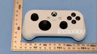 Tecnoblog опубликовал фотографии нового геймпада Xbox в стиле 8BitDo