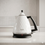Электрочайник DeLonghi Brillante KBJ2001.W белый