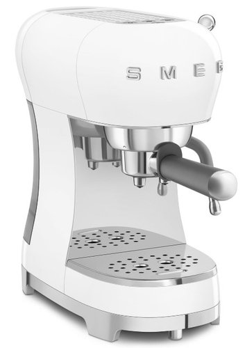 Кофеварка рожковая Smeg ECF02WHEU белый