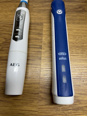 Обзор на Электрические зубные щетки Braun Oral-B PRO 2 и AEG EZ 5663