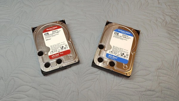 Обзор жесткого диска WD Blue 4 ТБ и сравнение с Red Plus | Жесткие