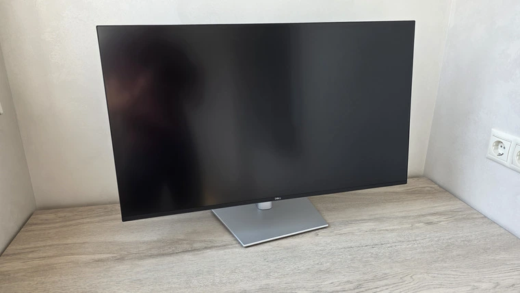 Обзор монитора Dell P3225QE