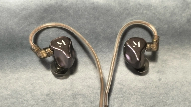 Обзор наушников Music Public Kingdom IEM110 — младшие, но не худшие