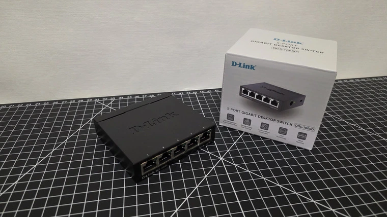 Обзор коммутатора D-Link DGS-1005D/R1