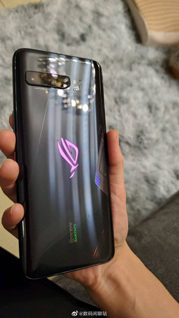 Купить 6" Смартфон Asus ROG Phone 128 ГБ черный в интернет магазине DNS. Характеристики, цена Asus ROG Phone | 1298243