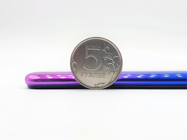 Купить 6.55" Смартфон Tecno Camon 12 Air 32 ГБ золотистый в интернет магазине DNS. Характеристики, цена Tecno Camon 12 Air | 1606326