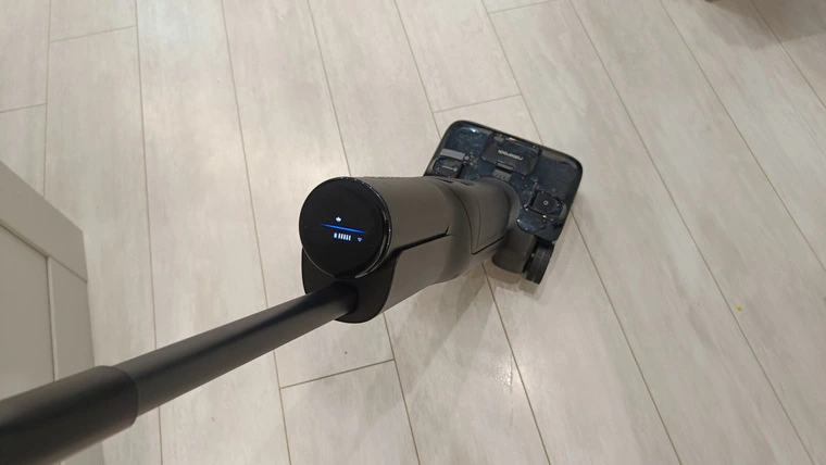 Обзор вертикального пылесоса Roborock F25 ACE pro для сухой и влажной уборки с моторизированными колесами — грязь и пыль удаляет за секунду