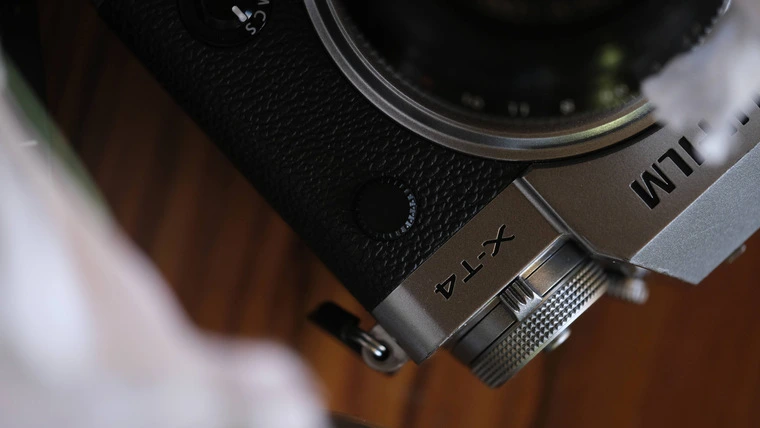 Обзор камеры со сменной оптикой FUJIFILM X-T4