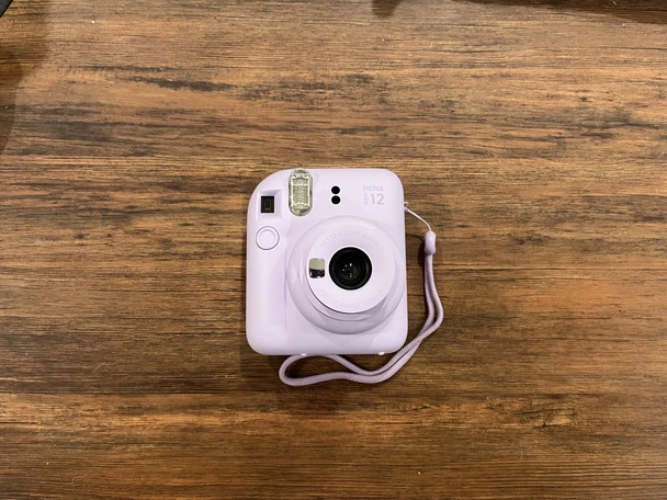 Обзор фотоаппарата моментальной печати Fujifilm Instax mini 12