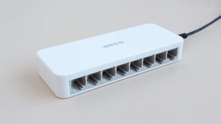 Обзор коммутатора D-Link DES-1008C/F6/E