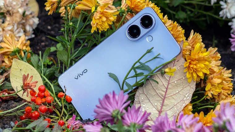 Обзор смартфона Vivo V60 Lite 4G — стиляга-работяга