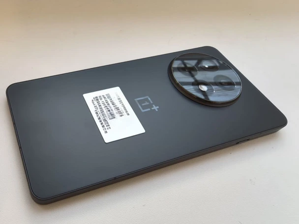 Обзор смартфона OnePlus 13R — кто ты воин?