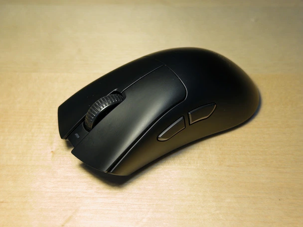 Обзор проводной/беспроводной мыши Razer DeathAdder V4 Pro спустя несколько месяцев использования
