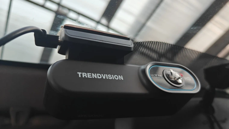 Обзор видеорегистратора TrendVision Online Sky 4G Dual с салонной камерой