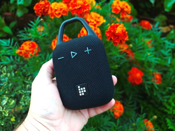 Обзор Bluetooth колонки Tronsmart Mirtune H1 с карабином