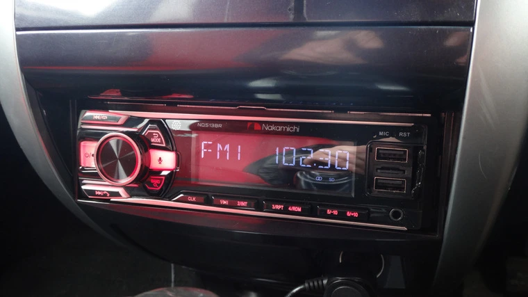 Обзор бюджетной автомагнитолы Nakamichi NQ513BR — хороший вариант за свои деньги
