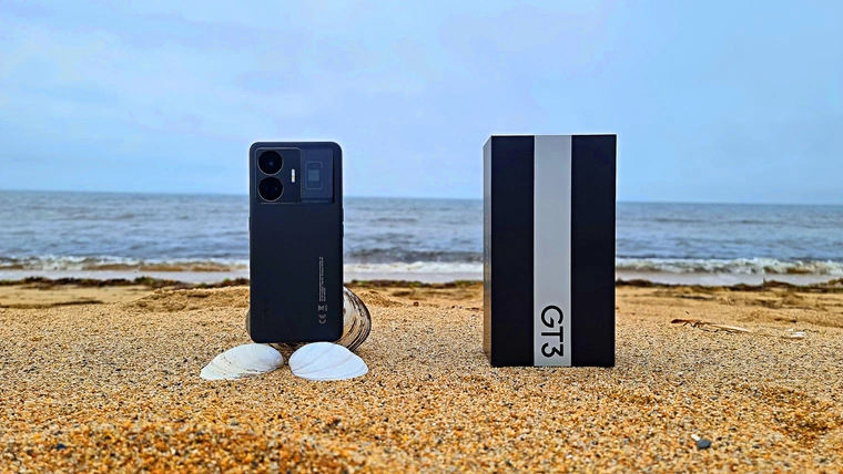 Обзор смартфона realme GT3 240W - четверть киловатта за 10 минут!