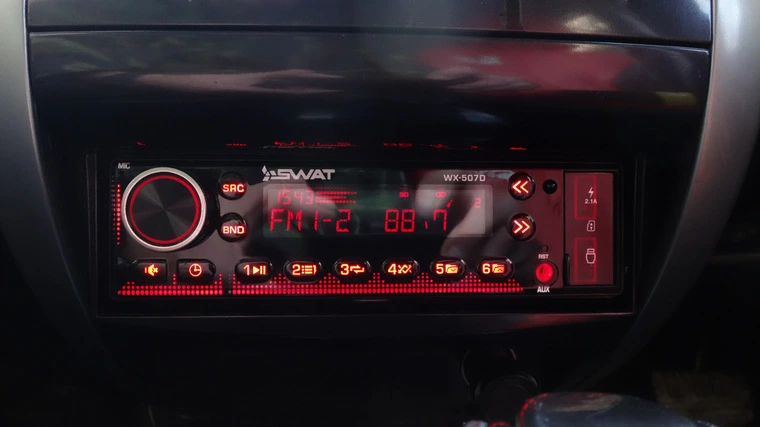Обзор автопроигрывателя SWAT WX-507D — цифровой процессор, многоцветная подсветка и приложение на смартфон