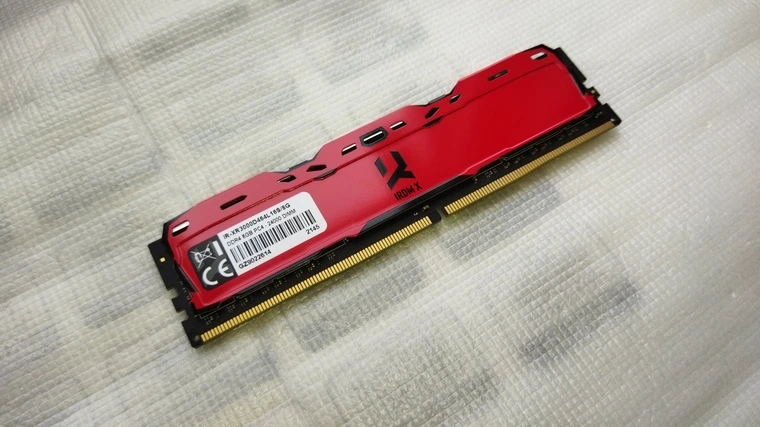 Обзор оперативной памяти Goodram Iridium [IR-XR3000D464L16S/8G] 8 ГБ