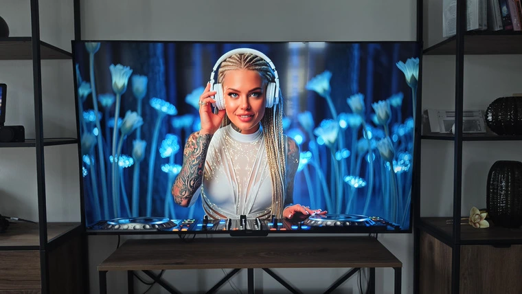 Обзор телевизора Яндекс ТВ Станция MiniLED 65" — большой экран с Алисой или уже серьезный телевизор