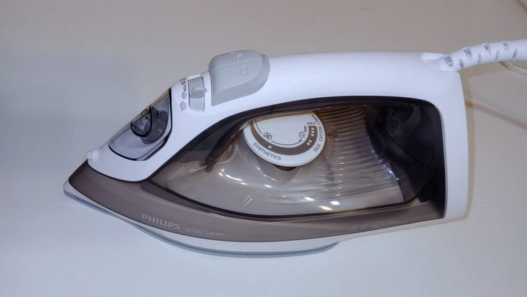 Обзор утюга Philips DST2020/80
