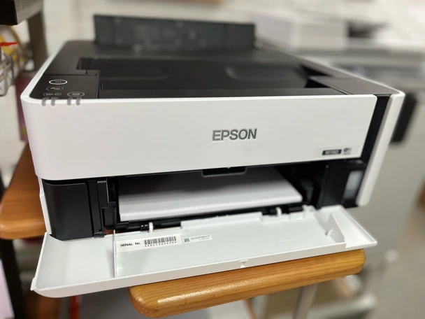 Обзор струйного принтера Epson M1180 — суперэкономичная и быстрая монохромная печать