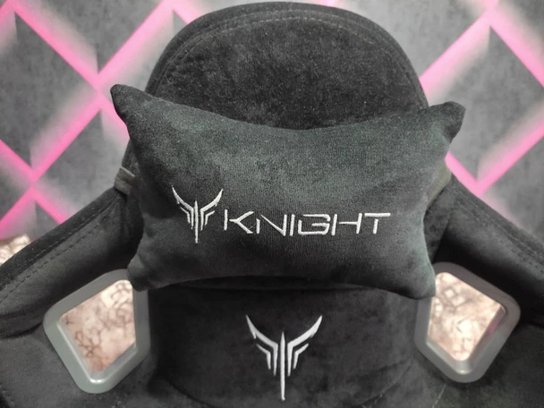 Обзор кресла Knight Outrider LTD