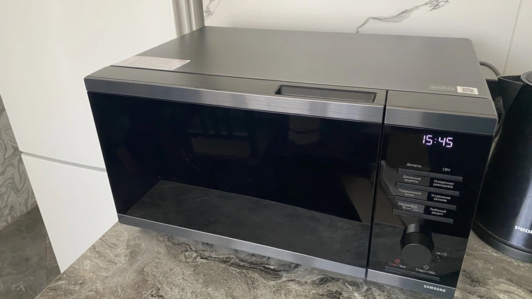 Обзор микроволновой печи Samsung MS23DG4504AGBW — стильная печь для обычной кухни