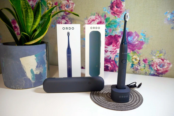 Обзор электрической зубной щетки Ordo Sonic+ SP2000-CG и зарядного футляра для щетки