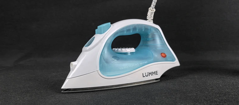 Обзор утюга LUMME LU-1130