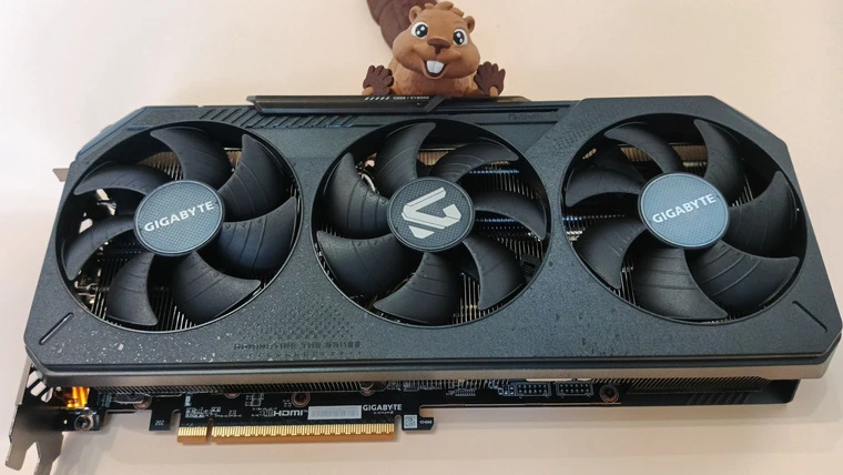 Обзор и тестирование видеокарты GIGABYTE AMD Radeon 9070 XT GAMING - королева 2К гейминга и даже больше?