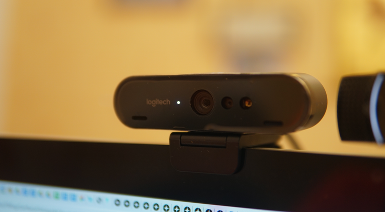 Обзор веб-камеры Logitech C1000e BRIO 4K — почти три года эксплуатации и сравнение с C922(C920) Pro Stream Webcam