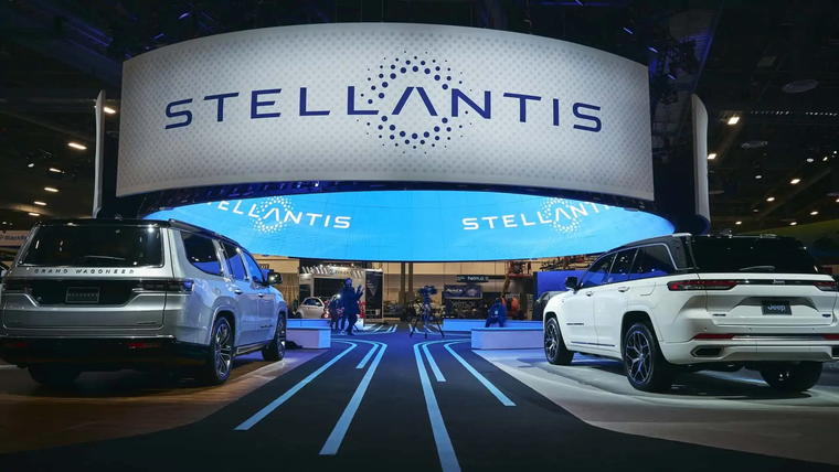 ⚡Автомобили Stellantis получат голосового ИИ-помощника | Технологии ...
