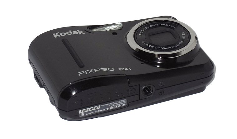 Обзор компактного фотоаппарата Kodak PIXPRO FZ43 | Компактные