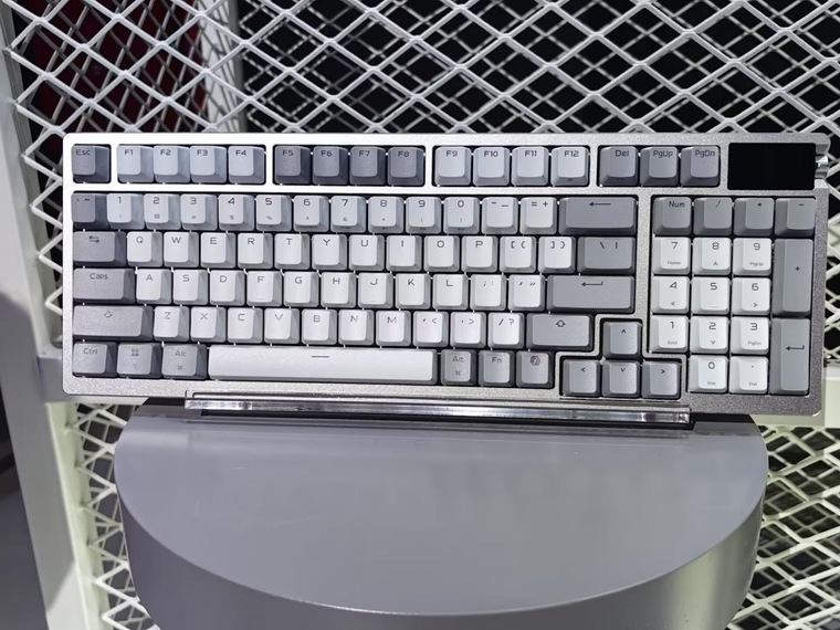 ⚡ASUS представила механическую клавиатуру ROG Night Demon 98 HE с ...