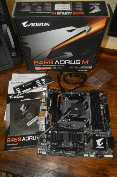 Обзор компьютерной материнской платы GIGABYTE B450 AORUS M