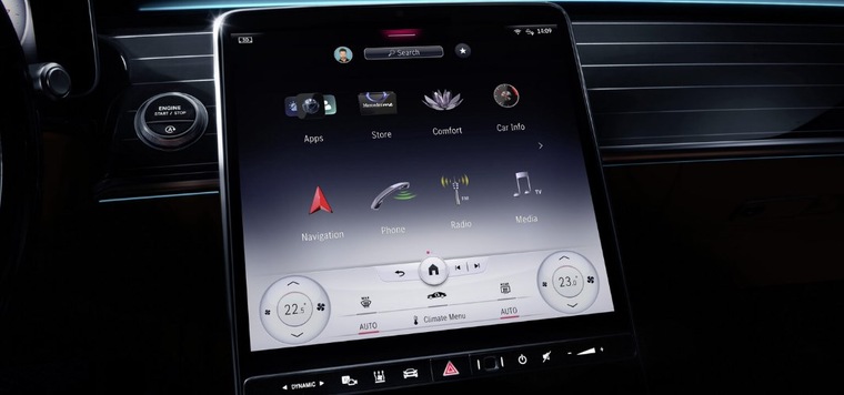 Mercedes-Benz S-Class 2021 получит мощную мультимедийную систему нового поколения с огромным сенсорным дисплеем как у Tesla