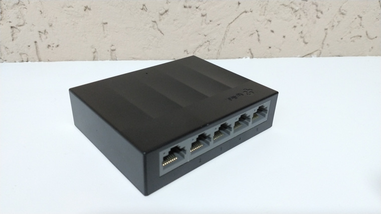 Обзор компактного коммутатора TP-Link LS1005G