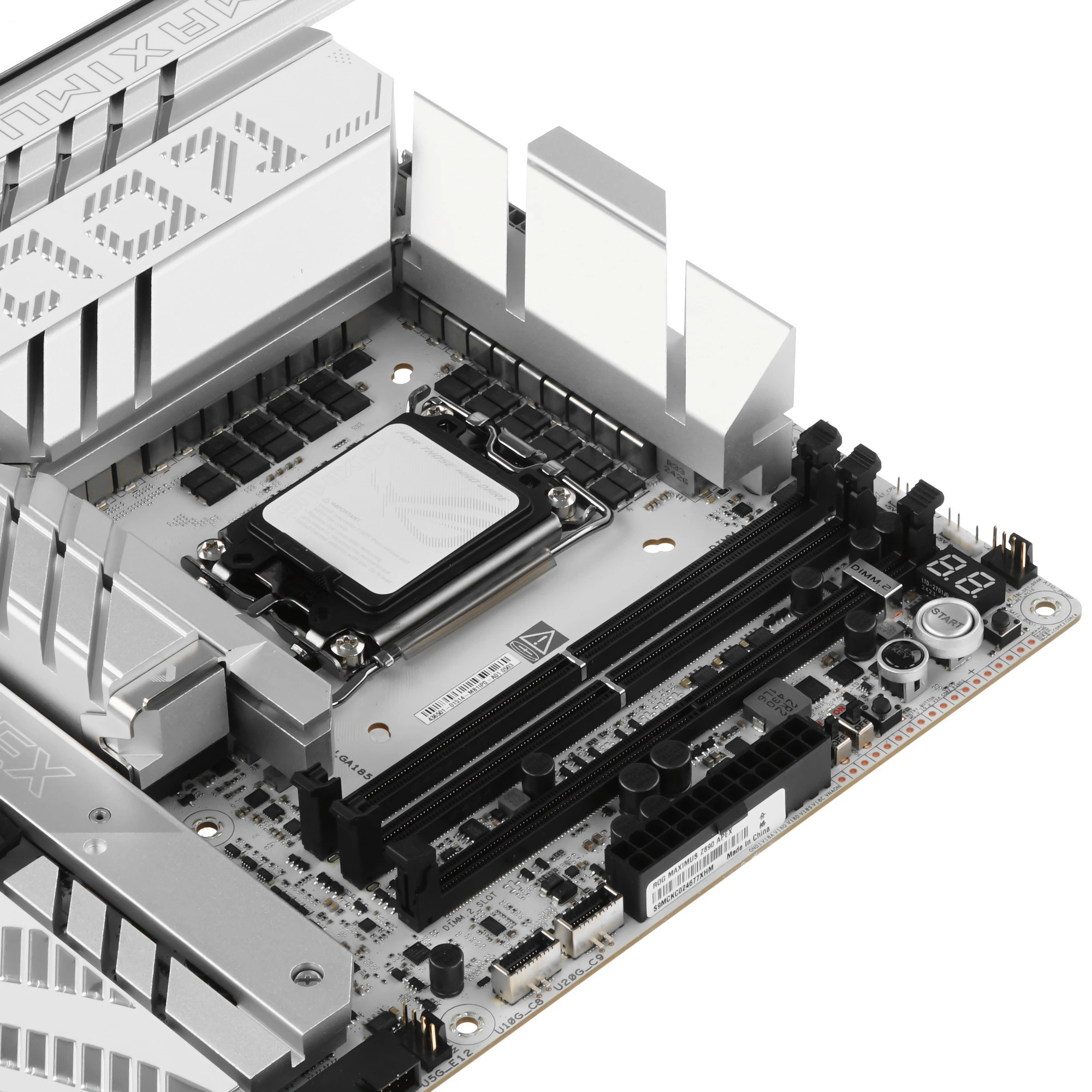 Материнская плата ASUS ROG MAXIMUS Z890 APEX, LGA 1851, Intel Z890, 2xDDR5, 4xSATA, 4xM.2, 1xPCIe 5.0 x16, 1xPCIe 5.0 x8, 2xUSB-C Thunderbolt 4, 1xUSB-C 20Gbps, 4xUSB-A 10Gbps, 4xUSB-A 5Gbps, 1x 5Gb LAN, 2x3.5 мм, 7.1, ATX, фото6