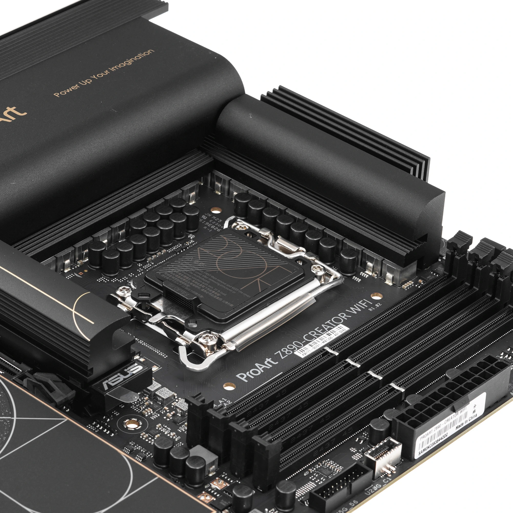 Материнская плата ASUS ProArt Z890-CREATOR WIFI, LGA1851, Intel Z890, 4xDDR5, 4xSATA, 5xM.2, 1xPCIe 5.0 x16, HDMI, USB Type-C, 2x10Gb LAN, Thunderbolt, 2x3.5 мм, 7.1, ATX, фото5