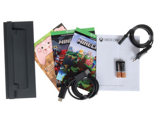 Игровая приставка Microsoft Xbox One S + Minecraft