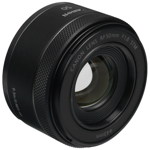 Объектив Canon RF 50mm f/1.8 STM